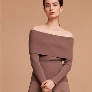 Wilfred over the shoulder ribbed top